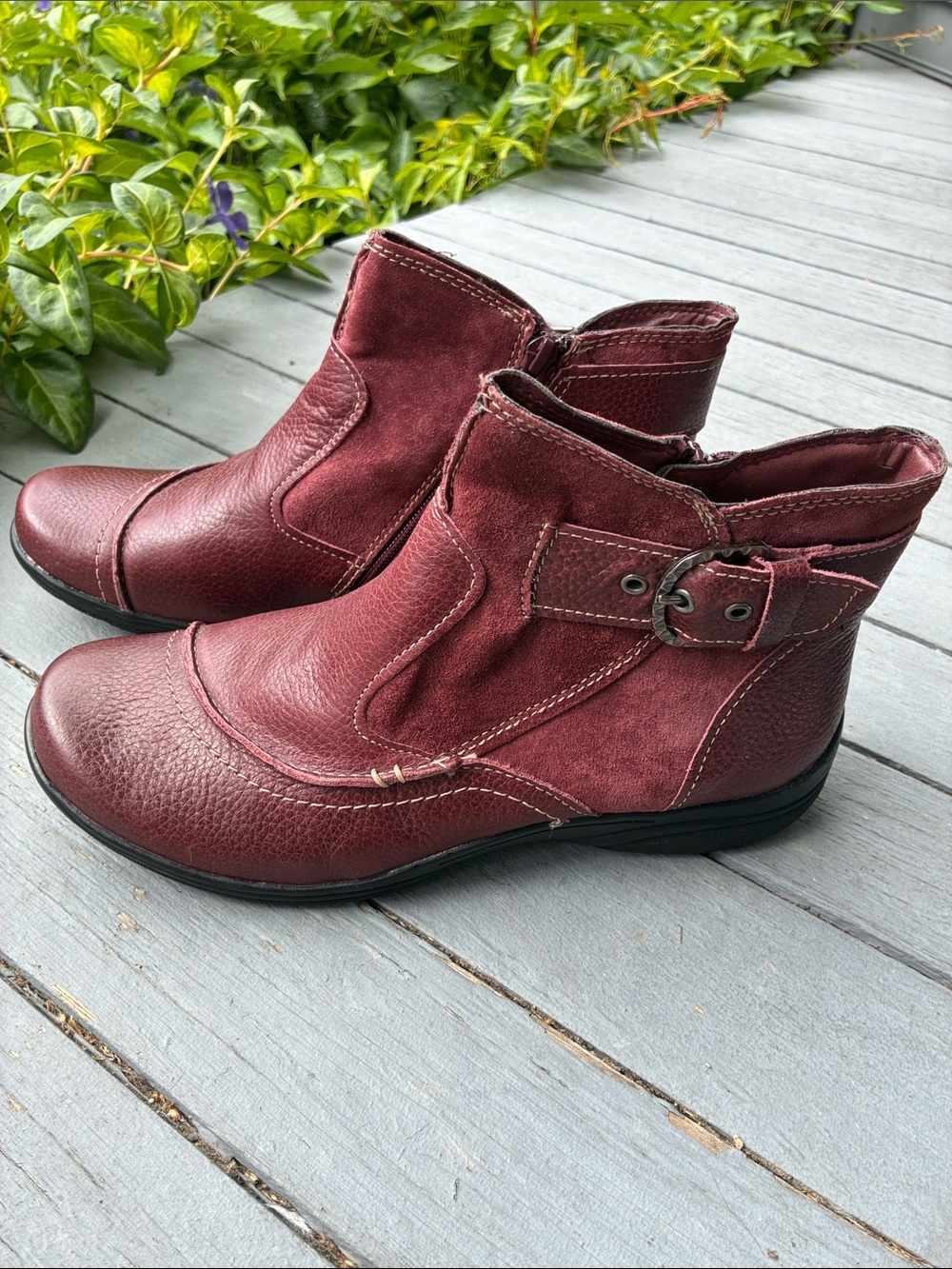 Earth Origins by Earth, red leather booties, size 9.